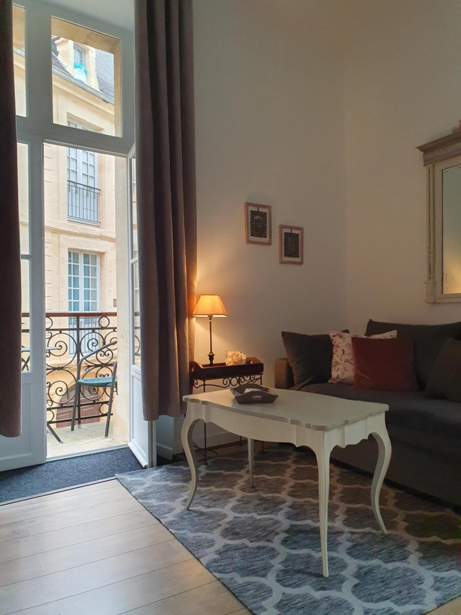 L Appart D En Face Sarlat-la-Caneda Exterior photo
